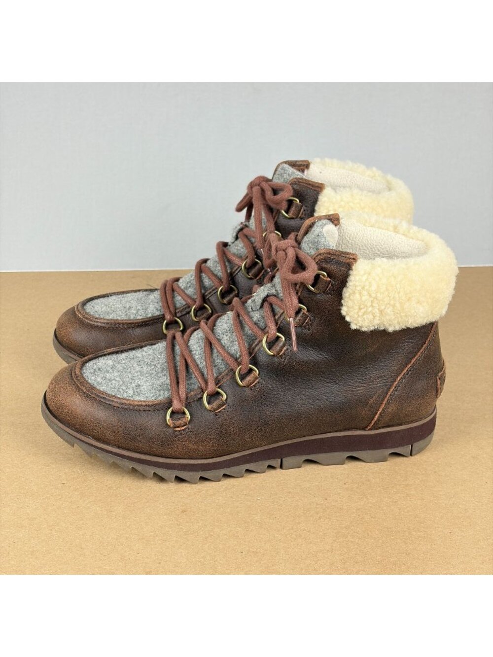 Sorel Harlow Lace Up Leather Boots Womens 8 Brown Gray Cream Casual Comfort